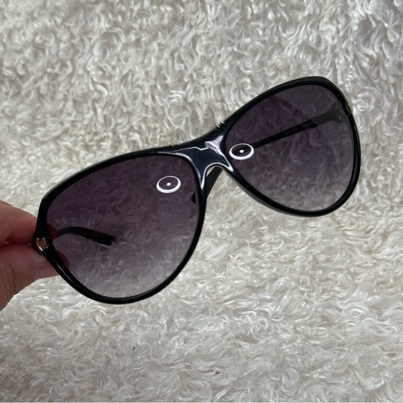 Ann Taylor Black Sunglasses - Picture 5 of 9